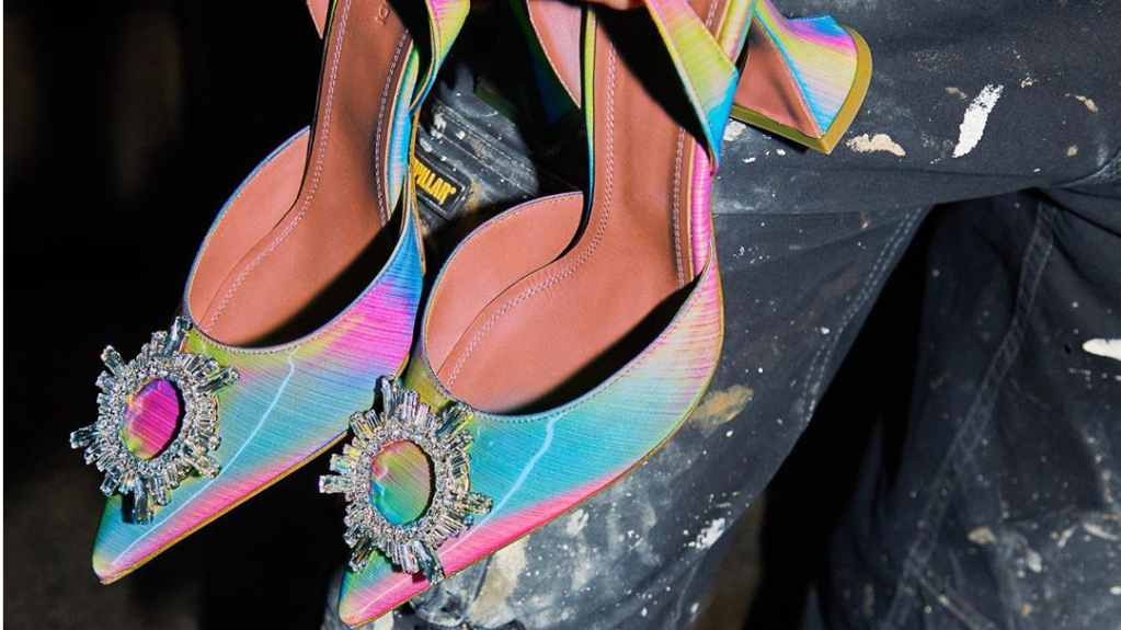 احذية العيد من امينة معادي… جاذبية الابداع وسحر لوني لا يقاوم