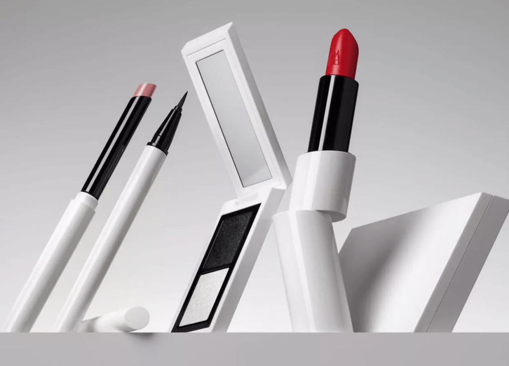 عملاق موضة الشارع “زارا” يدخل عالم&nbsp;التجميل