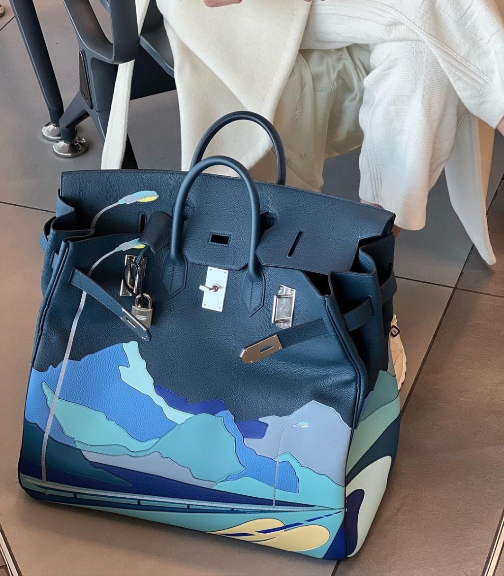 تعرفوا على حقيبة Haut a Courroies الاصدار الأول من حقيبة Birkin من دار&nbsp;Hermes