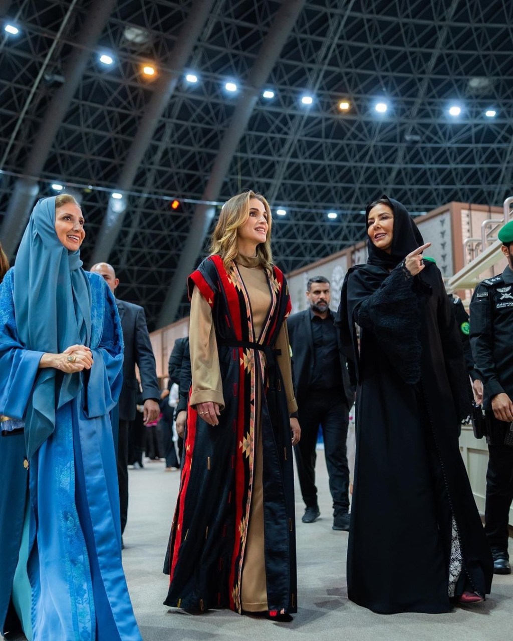 بالصور:تفاصيل زيارة الملكة رانيا العبدالله إلى&nbsp;جدة