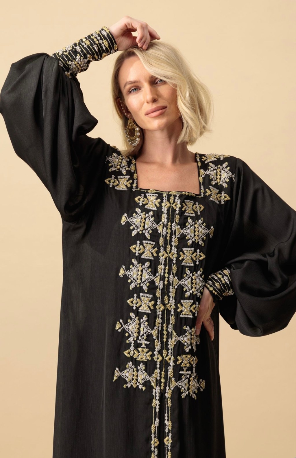 الثقافة البدوية تلهم علامة اندماج من عمان لمجموعة موسم رمضان وعيد 2023